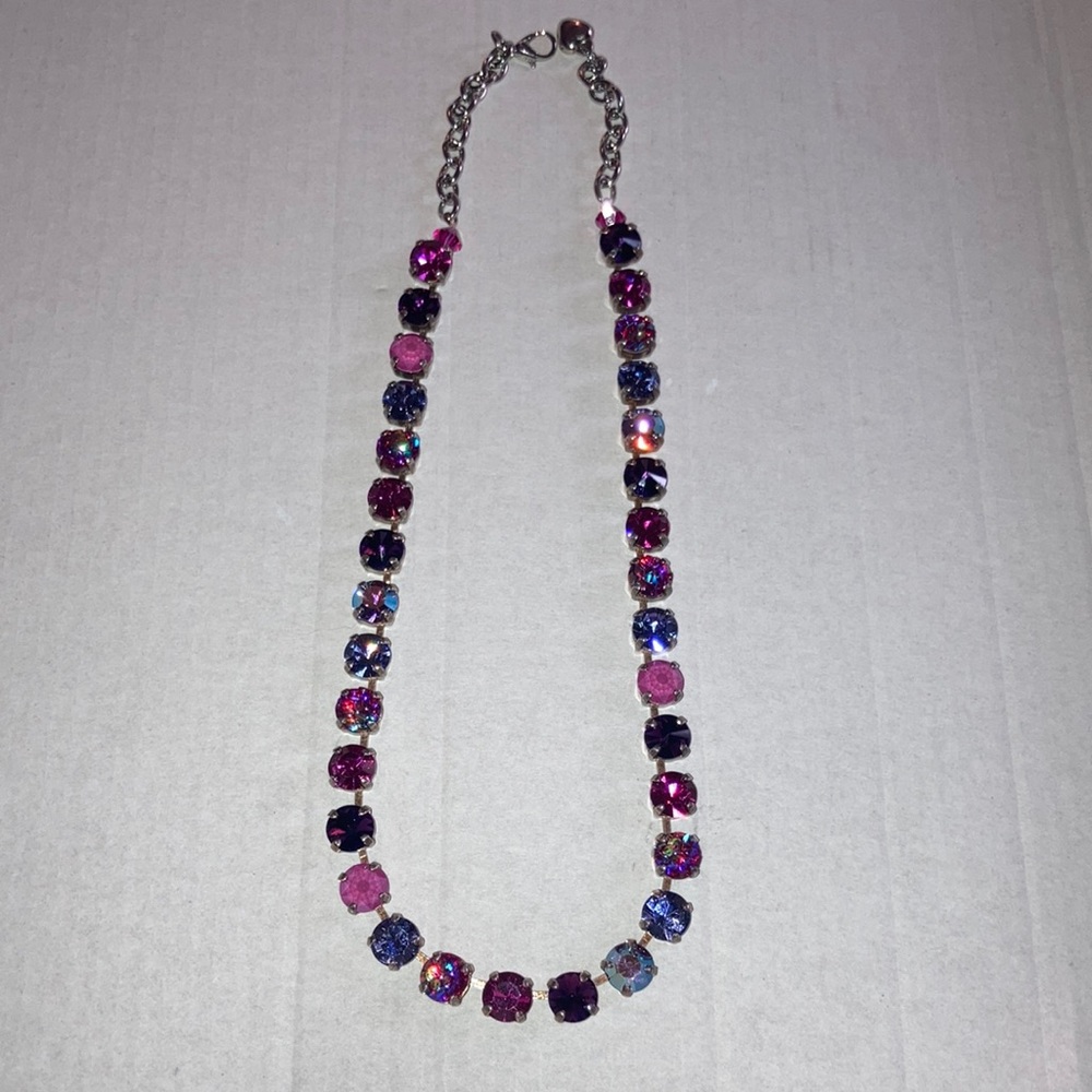 - Ladies necklace